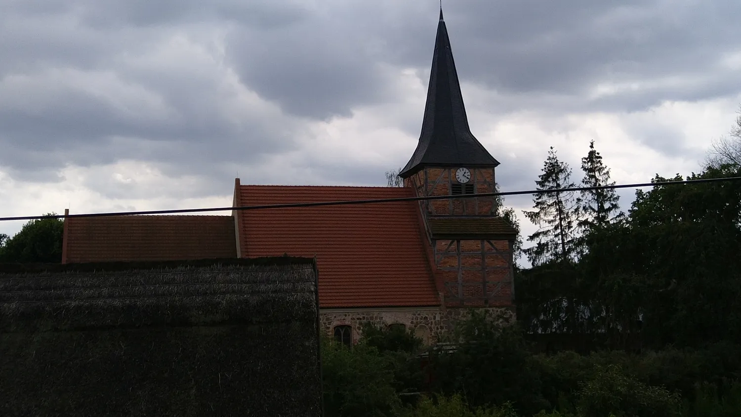 Alte Kapelle mit Glockenturm